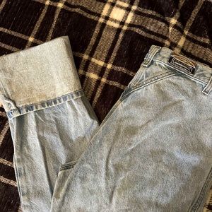 Women’s light wash rockie jeans